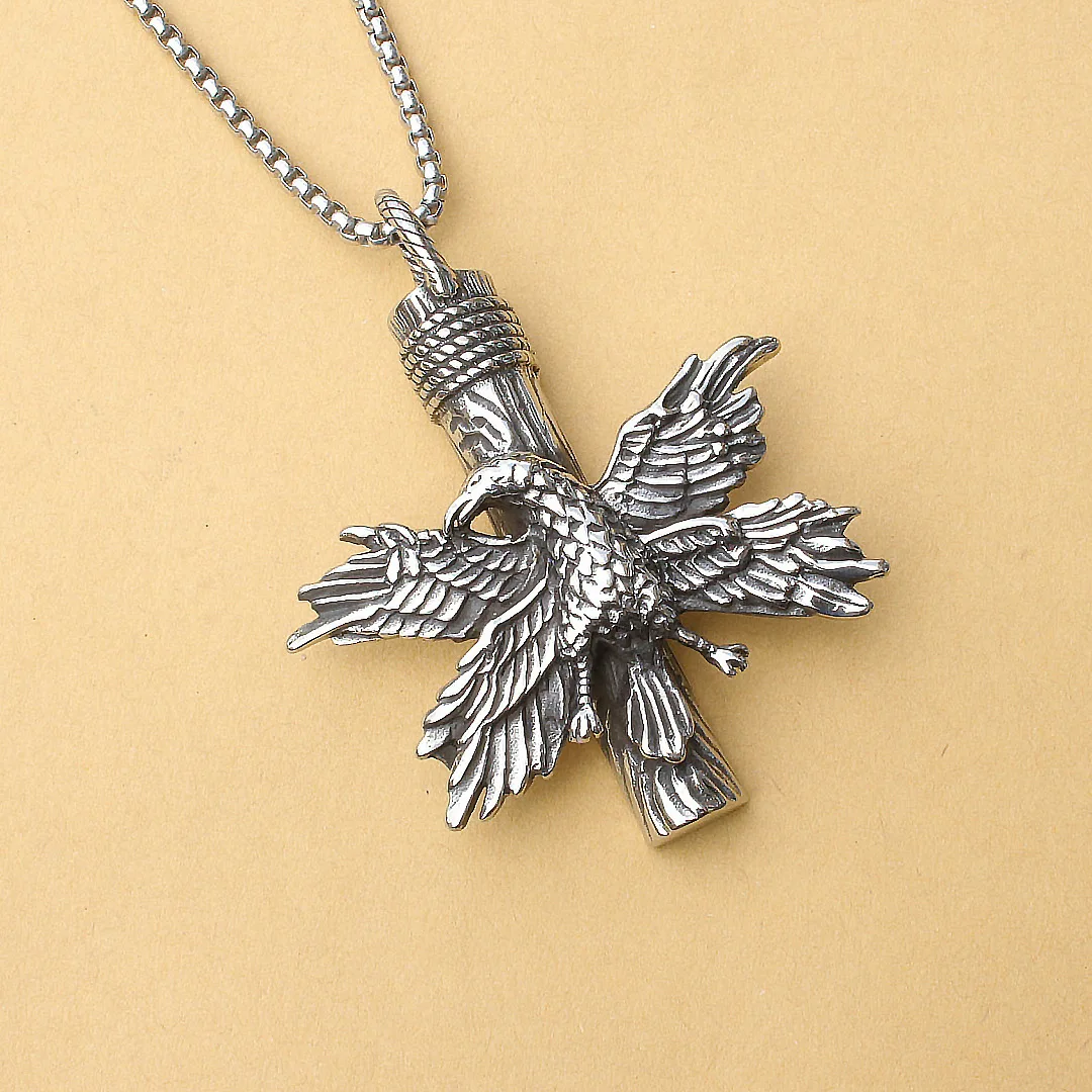 European and American fashion personality creative animal eagle cross necklace for men and women street hip-hop Baidu pendant