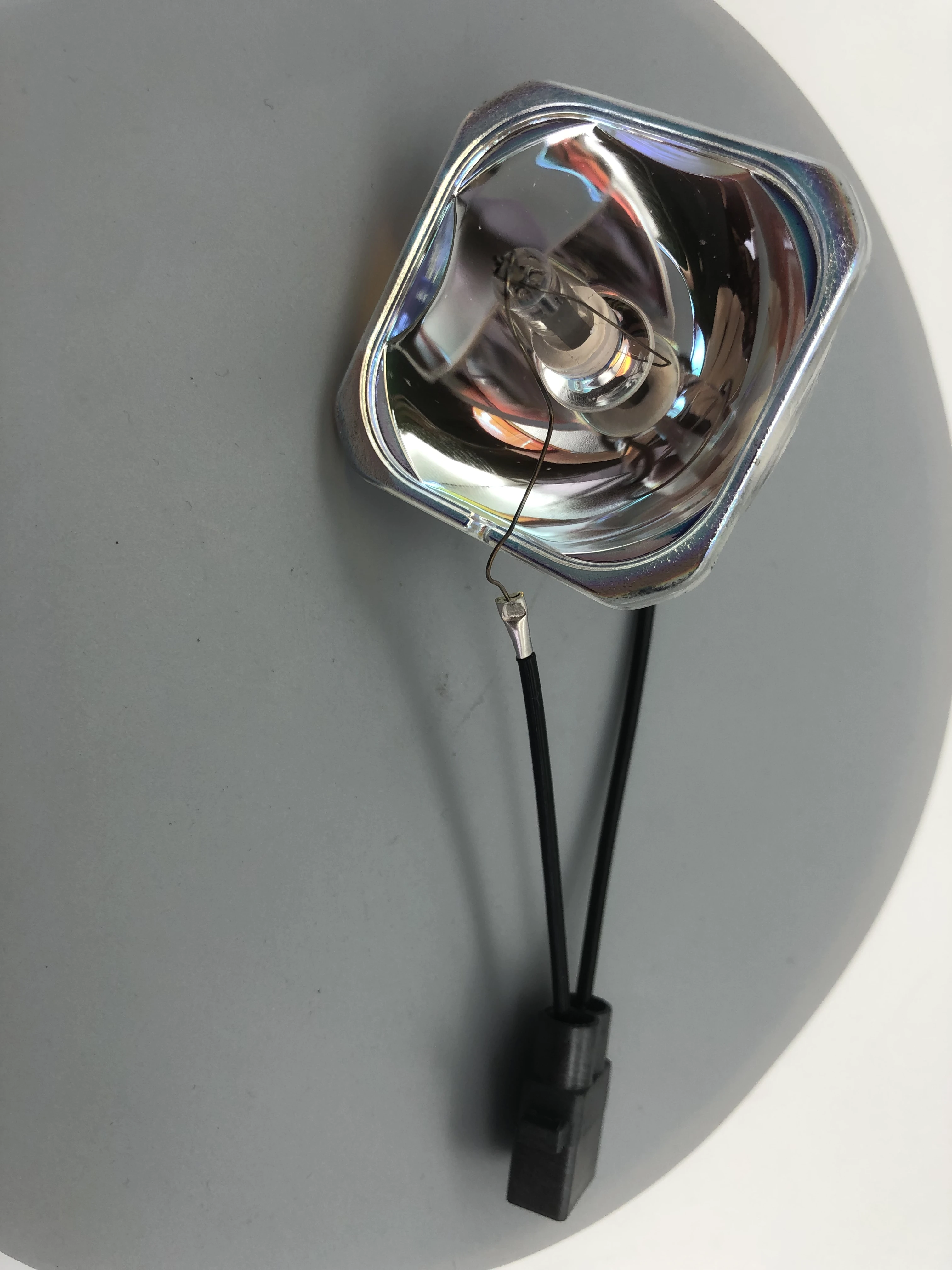 

Аксессуары для проекторов EPLP54 для домашнего кинотеатра Powerlite ex5200, EX7200, EX3200, 705HD, EX71, EX51, Φ EX31, Φ H368A, H311A