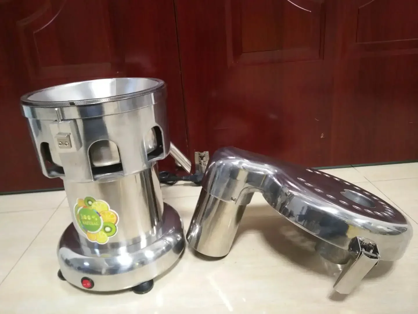 

Heavy Duty Fruit Juicer / Lemon Juicer Squeezer Commercial and Industrial Juicer Extractor