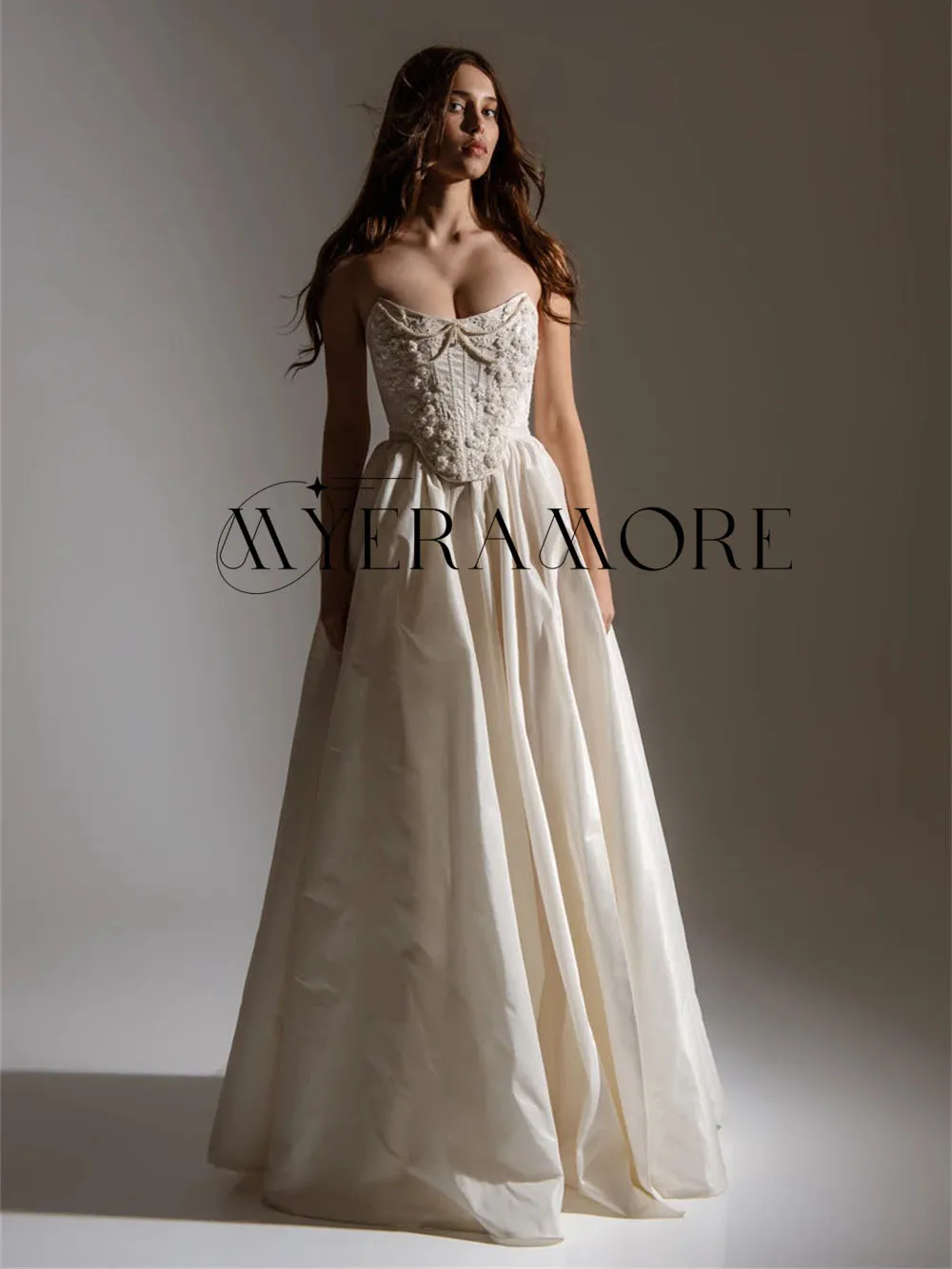 

Vintage Sweetheart Wedding Dresses A-Line Beaded Applique Side Slit Bridal Gowns Customized vestidos de novia