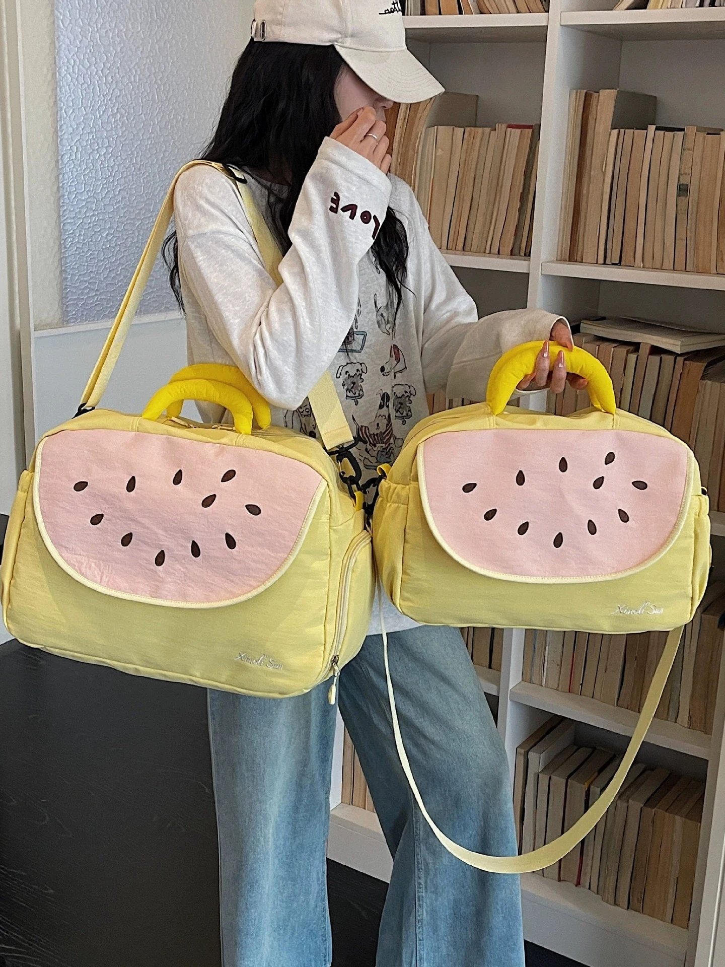 large-capacity-sports-bag-travel-handbag-women's-crossbody-yoga-fitness-bag-outdoor-storage-luggage-bag-nylon-material