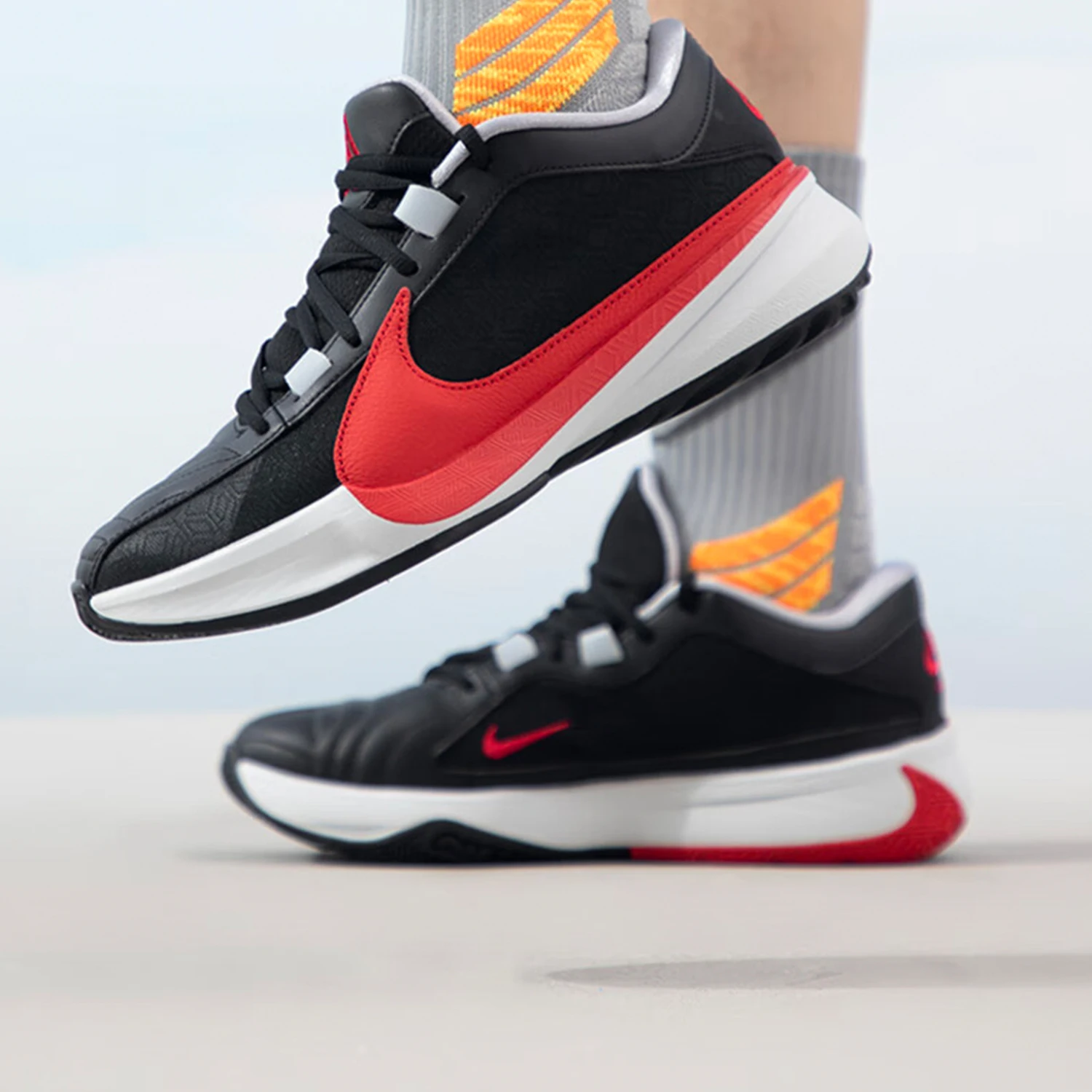 حذاء كرة السلة الأصلي Zoom Freak 5 EP للرجال من Nike DX4996-004