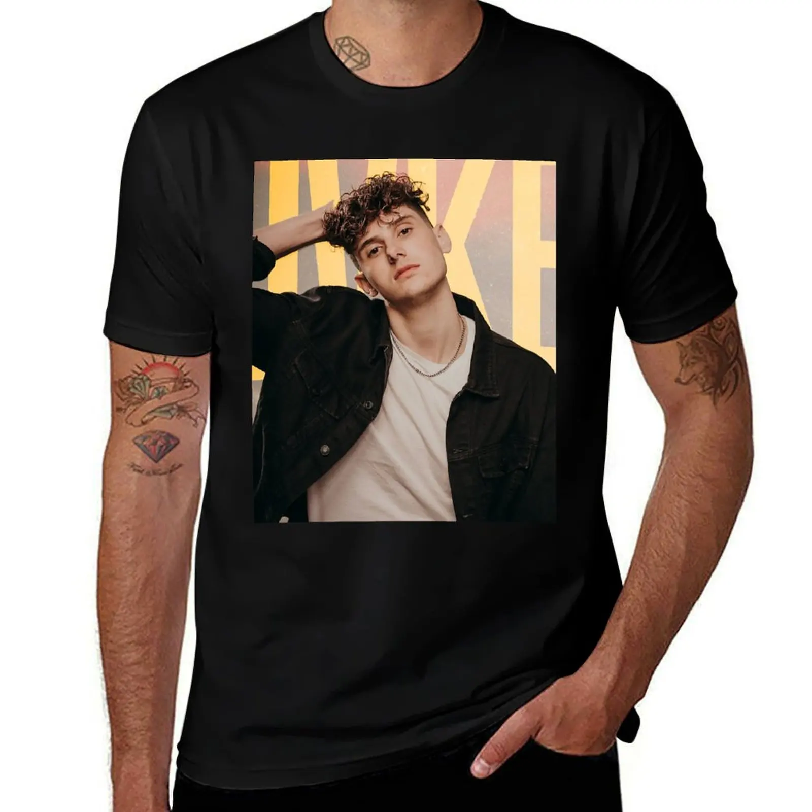 

JVKE Art T-Shirt Festive Simple T-Shirt