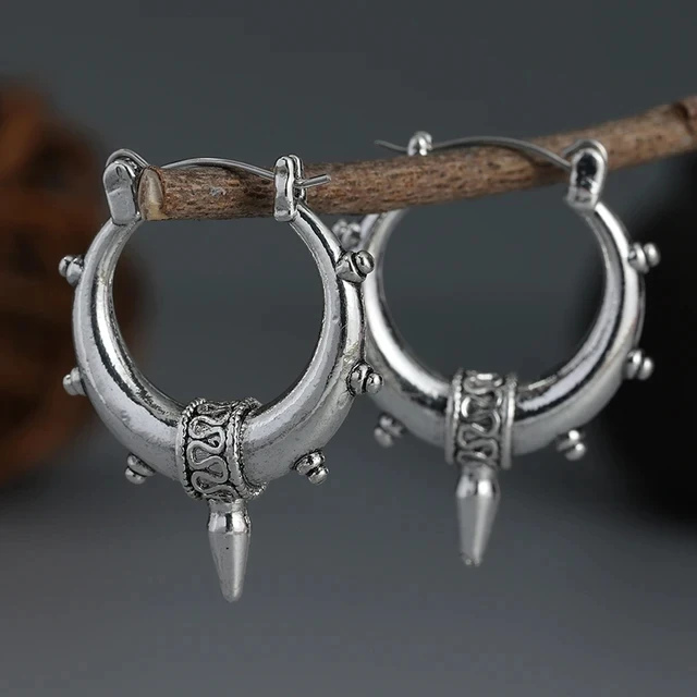 Vintage Carved Round Silver Color Earrings for Women Punk Fashion Dangle Earrings Engagement Wedding Jewelry