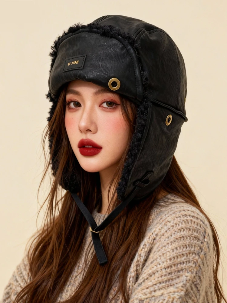 

Leather Cap Women's Warmth Winter Hat Windproof Waterproof Motorcycle Style Fashionable Streetwear Adjustable round Top