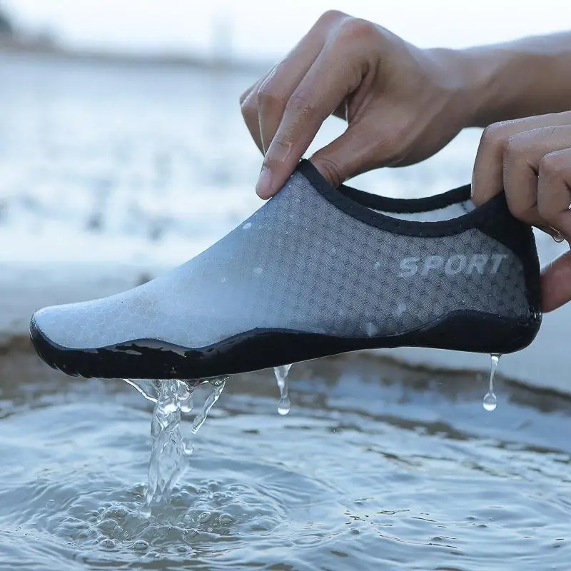 

Breathable Anti-slip Wear-resistant Beach Trekking Shoes for Men And Women Suitable for Scuba Diving Outdoor Travel And Hiking