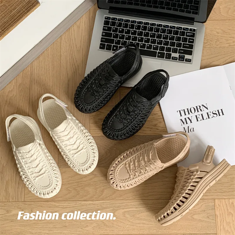 

Summer women's Roman style cool slippers wear versatile fashion trendy shoes couple style beach cool