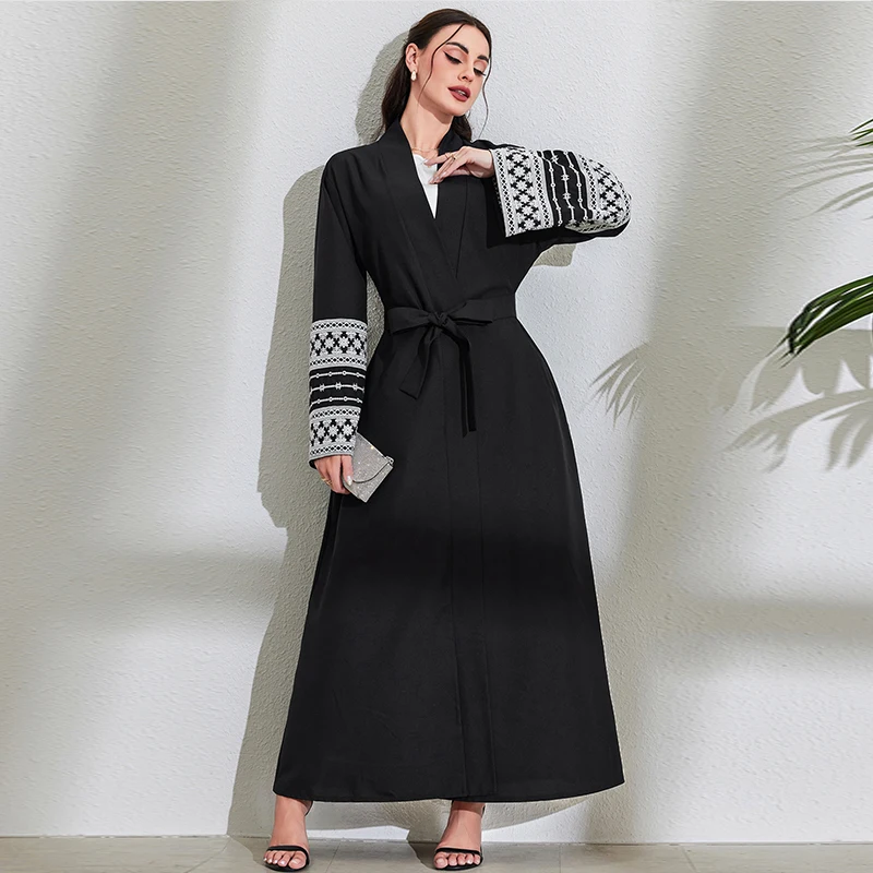 Fashion Luxury Embroidery Kimono Muslim Robe Abaya Syari Female Full Length Muslim Open Abaya Outwear Coat Robes With Belt