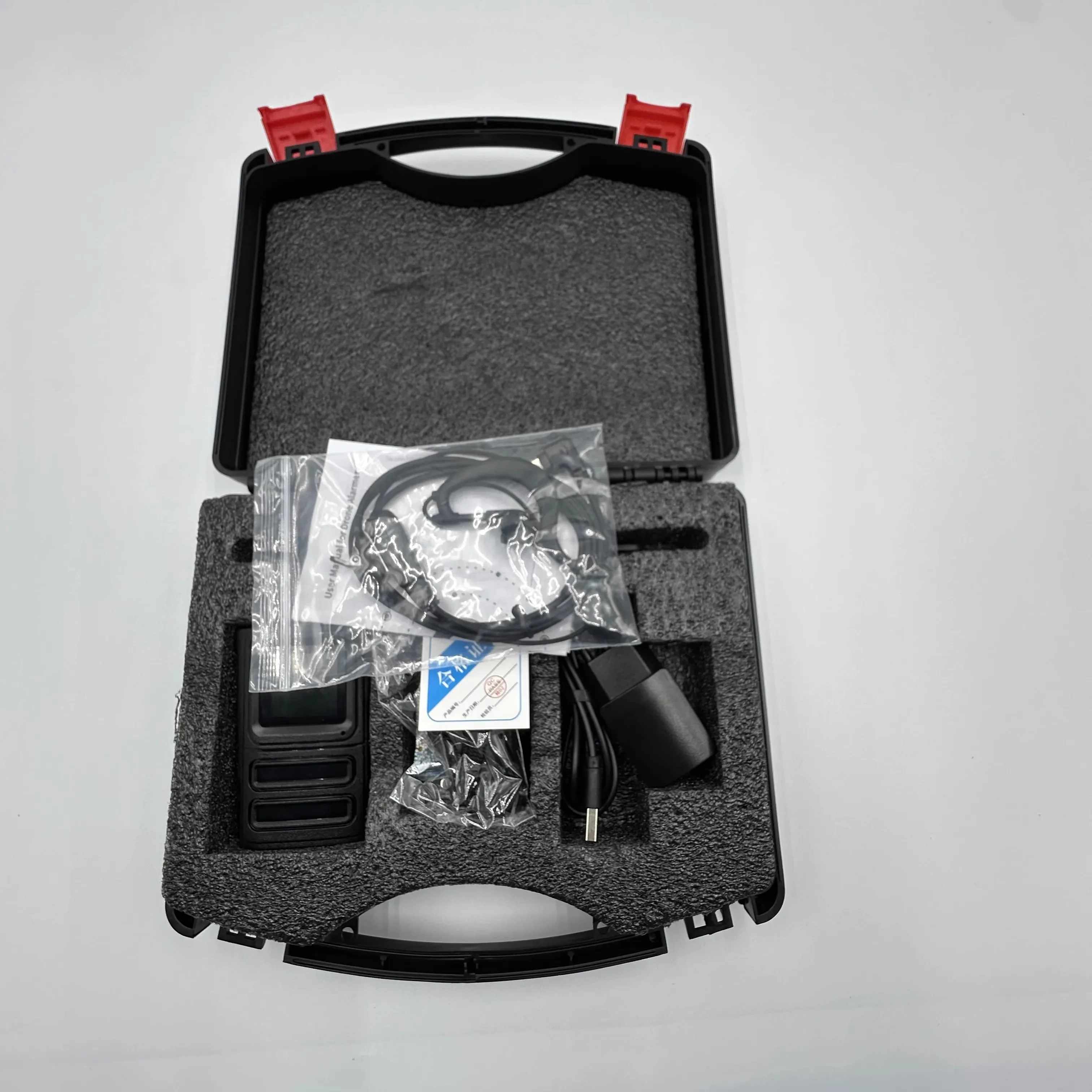 

Skydroid S10 Детектор дрона 3 км Обнаружение расстояния Предупреждение Fpv Дрон Сигнализация Ручной терминал 300-6 ГГц Обнаружение