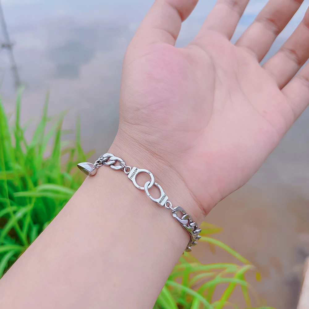 2pcs/set High quality stainless steel love magnet attractive handcuffs bracelets for couples men  women friendship jewelry gifts