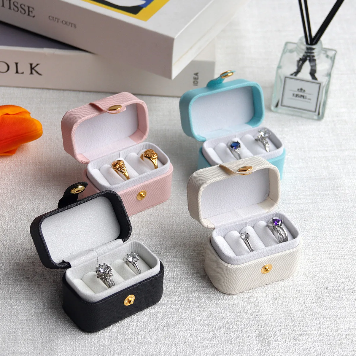 

Light luxury pocket jewelry box, portable travel style, compact ring jewelry storage box