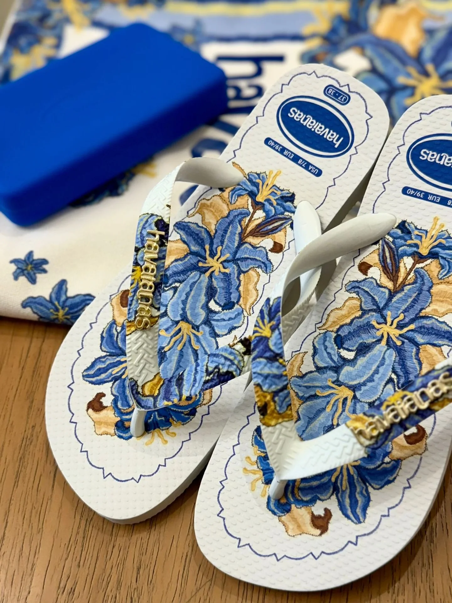 chanclas-con-banda-ancha-floral-para-mujer-antideslizantes-para-verano-uso-en-exteriores-casuales-tacon-plano