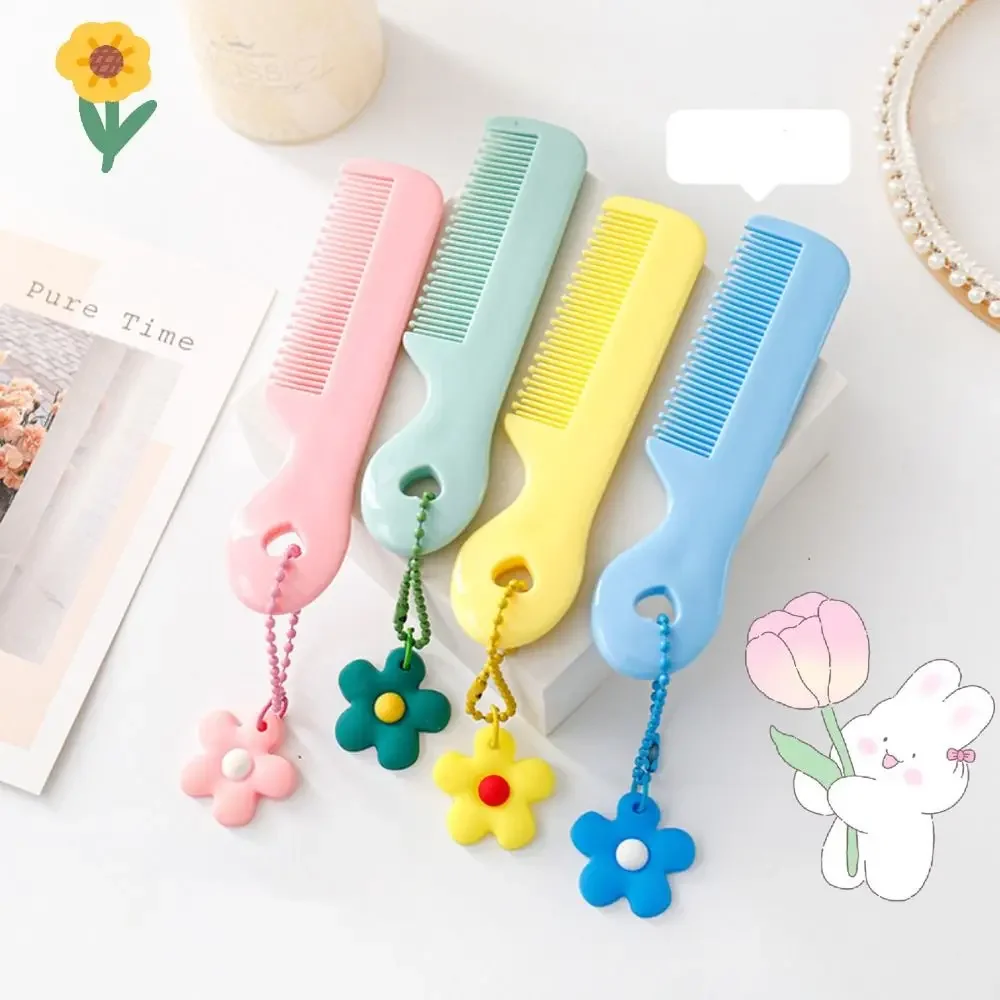 Ins Mini Cute Comb for Baby Girl Boy Small Koran Cartoon Animal Floral Protable Hair Brushes Little Girl Kid Hair Accessories