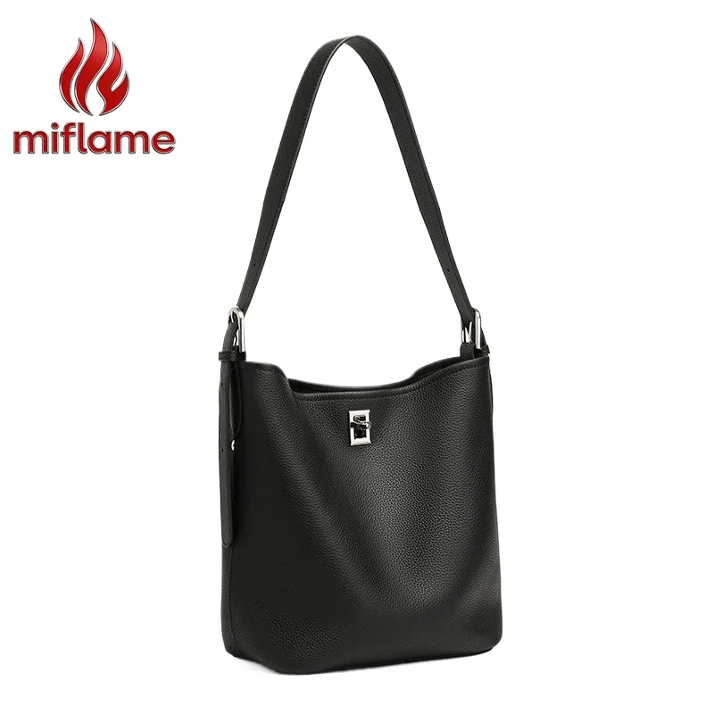 

Women's Tote Bag with Detachable Pouch Calfskin Leather Commuter Work Shoulder Crossbody Bag Korean Style
