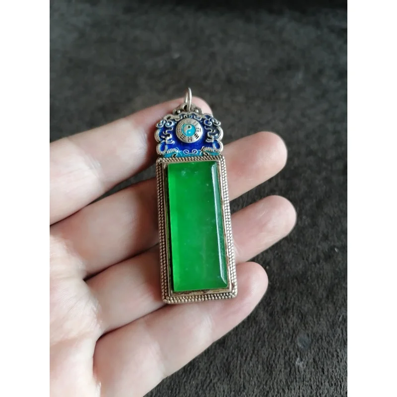 

Nepal Handmade Old Silver Artisan Palace Cloisonne Baked Blue Old Silver Inlaid Old Jade Full Green Old Pulp Pendant