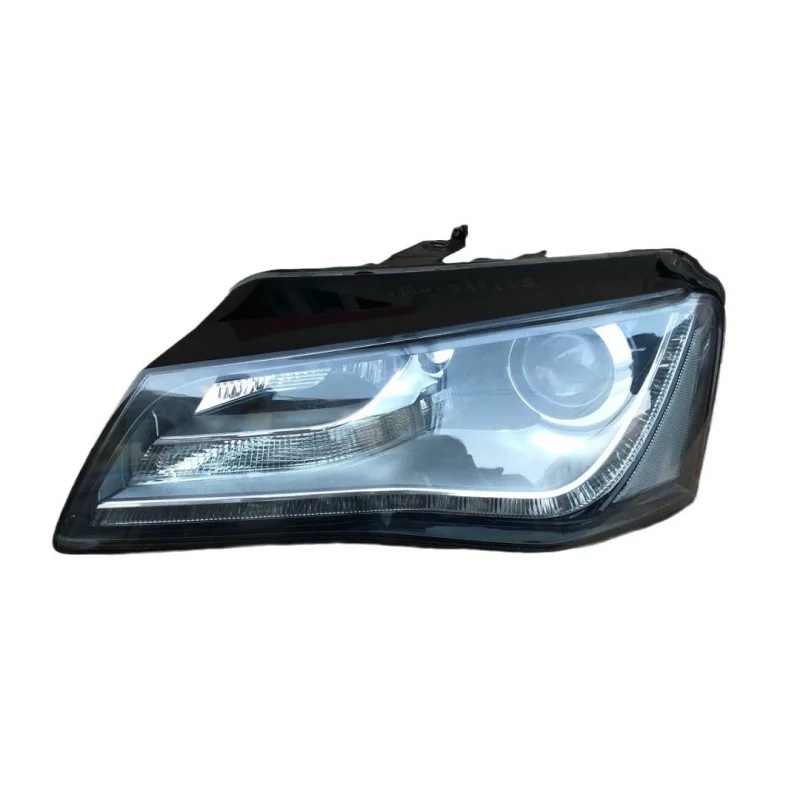 

Подходит для Audi A8L 2011-2013 годов выпуска, передняя фара в сборе (базовая комплектация), оригинальные заводские детали, демонтированные.
