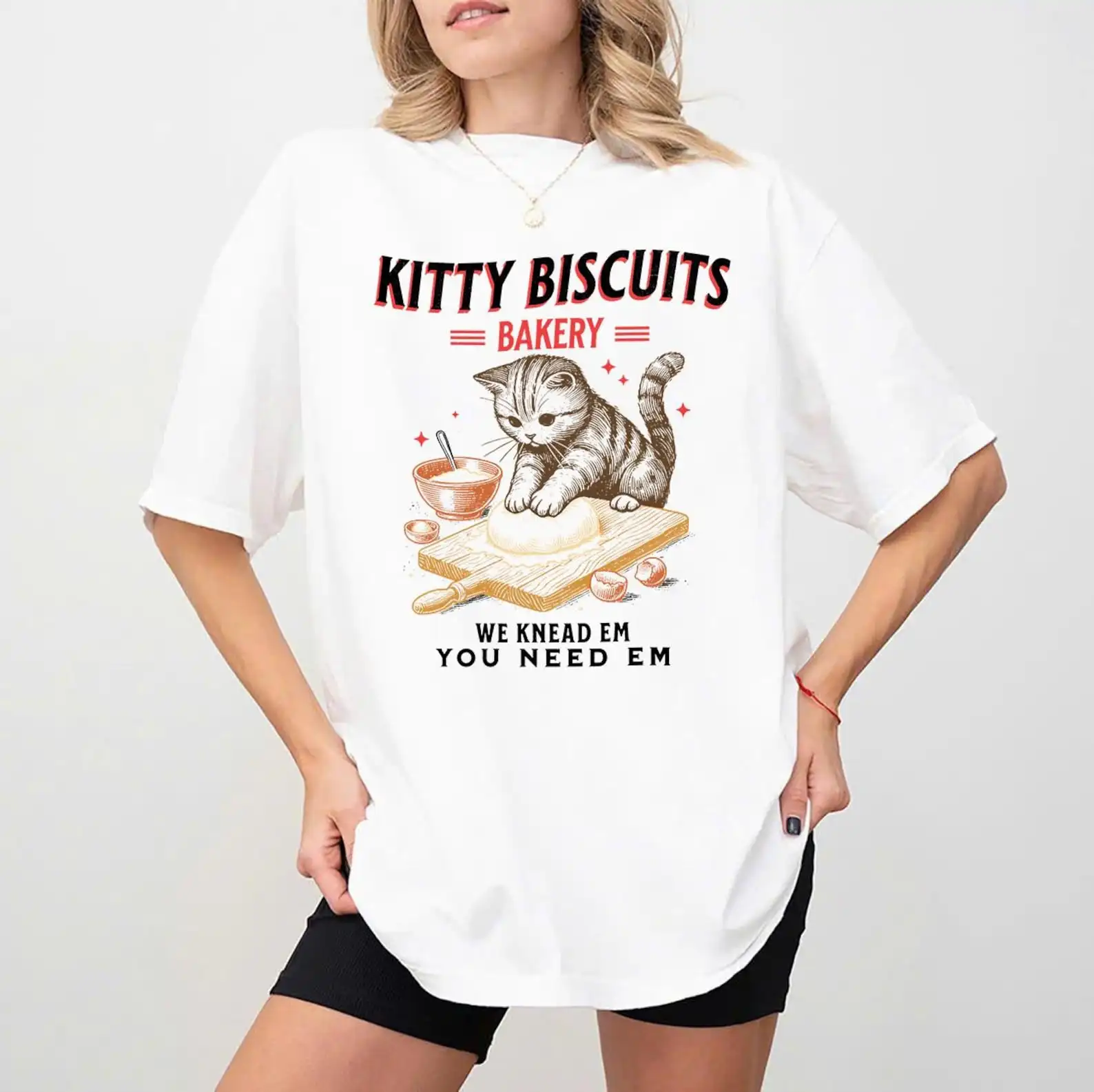 Cat Biscuit, Cute Kitty Biscuits Bakery Retro Style Graphic, Vintage Style Cat Baker,  Kitten Gift Tee T-Shirt