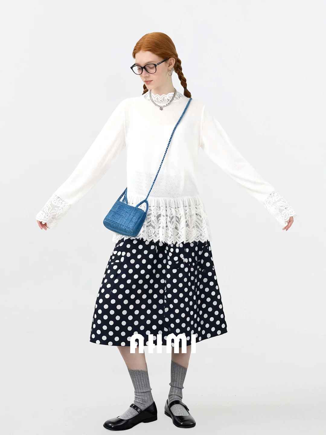 

Женский трикотажный топ AHMI White Moonlight с кружевными вставками, осенне-зимний, облегающий, базовый слой, мягкий, свободного кроя, с длинными рукавами