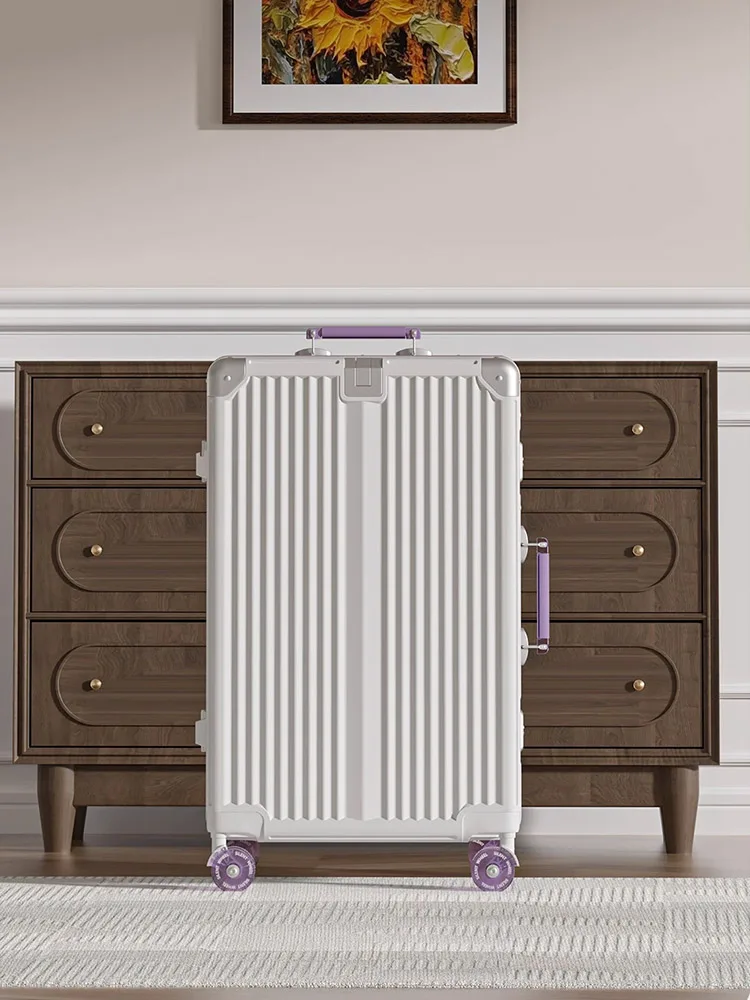 

New Arrival Rolling Suitcase for Women 20-Inch Carry-On Luggage Lightweight & Portable High-Aesthetic Design Cross-Border Travel