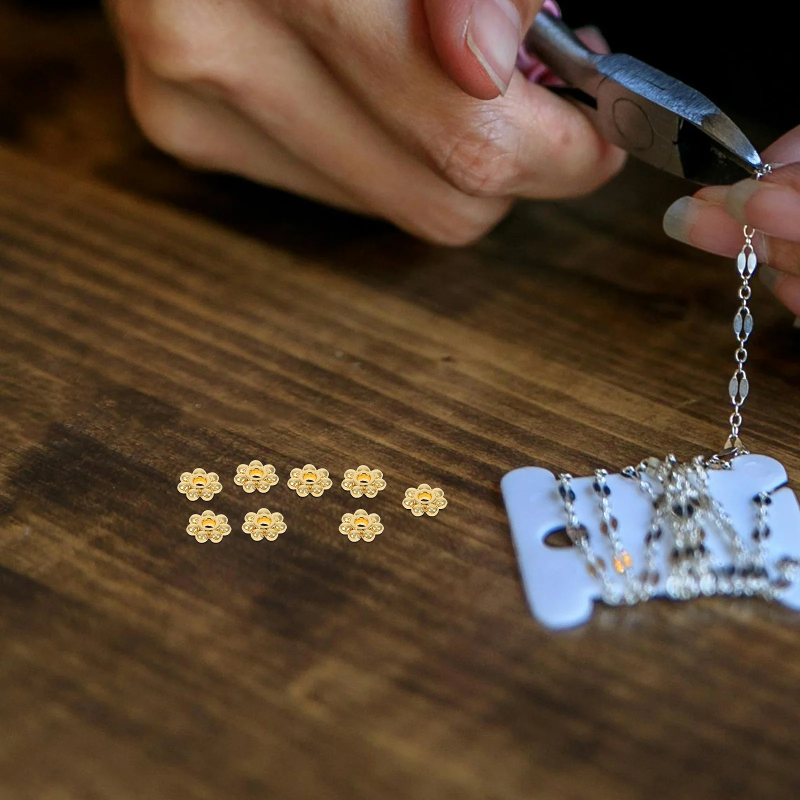 

100Pcs Snowflake Spacer Beads Stainless Steel for DIY Bracelets Necklaces Jewelry Making Supplies Beads for Keychain Making