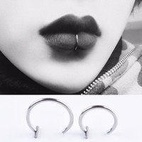 1Pair Fake Lip Rings for Women, 316L Stainless Steel Nose Ring Fake Septum Nose Ring Clip On Lip Ring Fake Piercing Jewelry