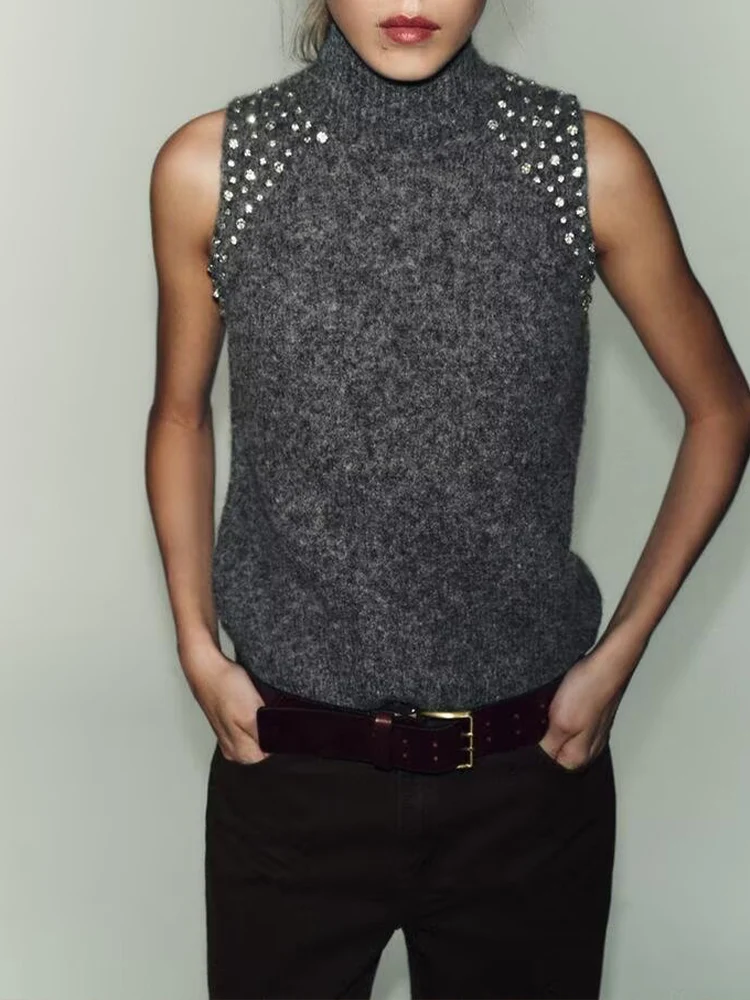 قميص نسائي جديد على الطراز الأوروبي أنيق ومتعدد الاستخدامات ورقبة عالية مع زخارف مطرزة بالخرز