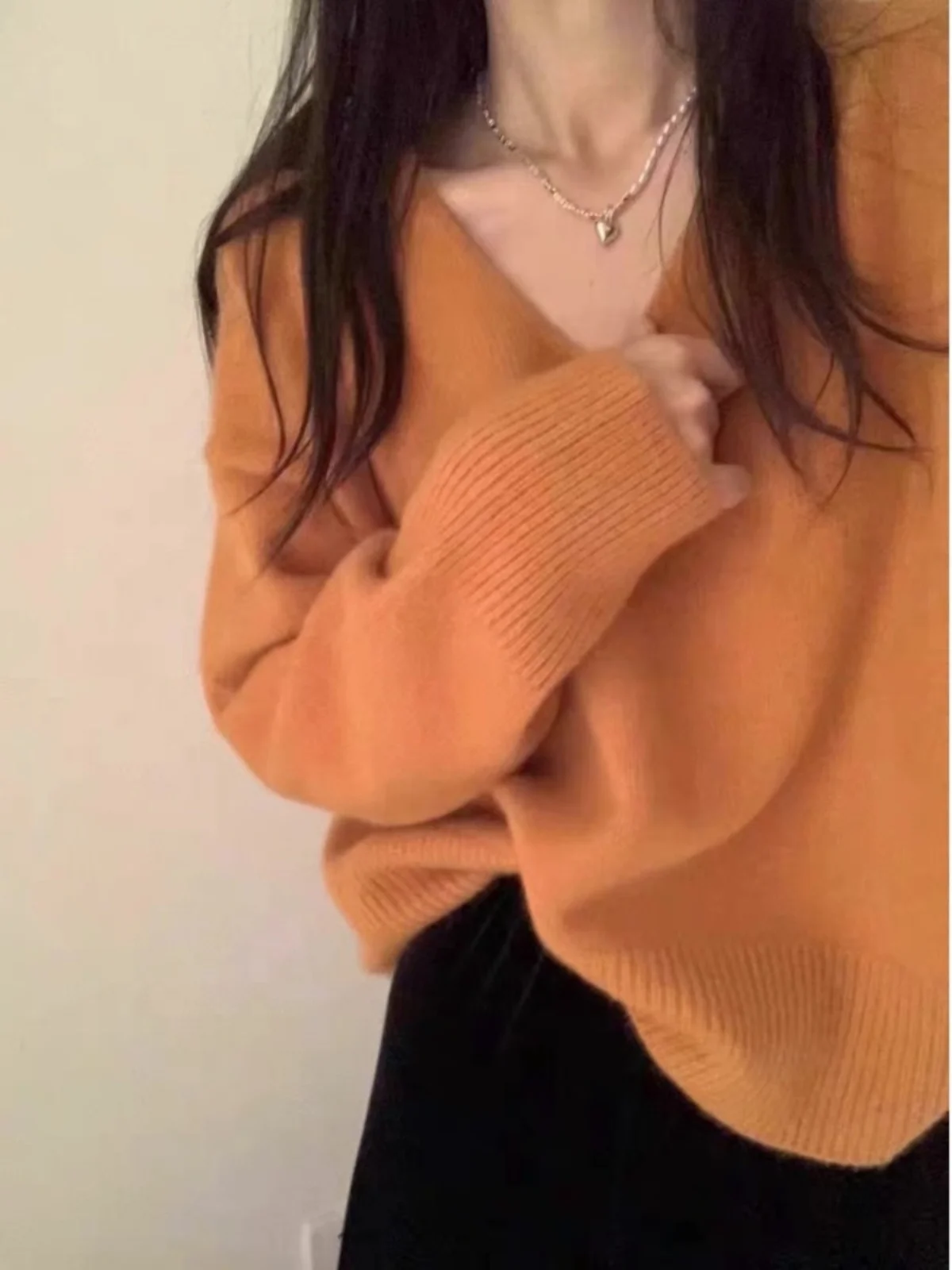 سترة محبوكة فضفاضة بياقة على شكل V من فرو الراكون الوردي الحلو، ملابس نسائية جديدة للربيع والخريف، ملابس محبوكة مريحة للارتدا...