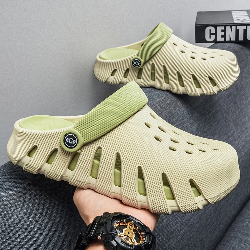 

Men's and Women's Slippers for Outdoor Wear, Summer Couples' Large Size Sandals, Casual Non-Slip, Anti-Odor Beach Sandals