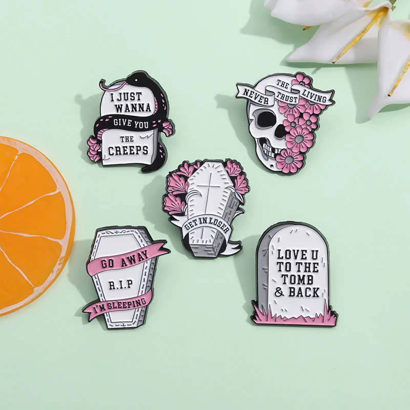 Punk Halloween Enamel Pin Brooch Skull Rose Spider Heart Horror Skeleton Cat Black Horror Skeleton Badge Lapel Jewelry Gift