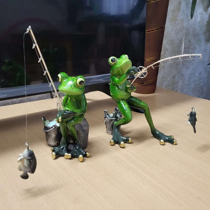 

Resin Fishing Frog Figurine , 2pieces Artificial Statue, Home Decor and Garden Decoration