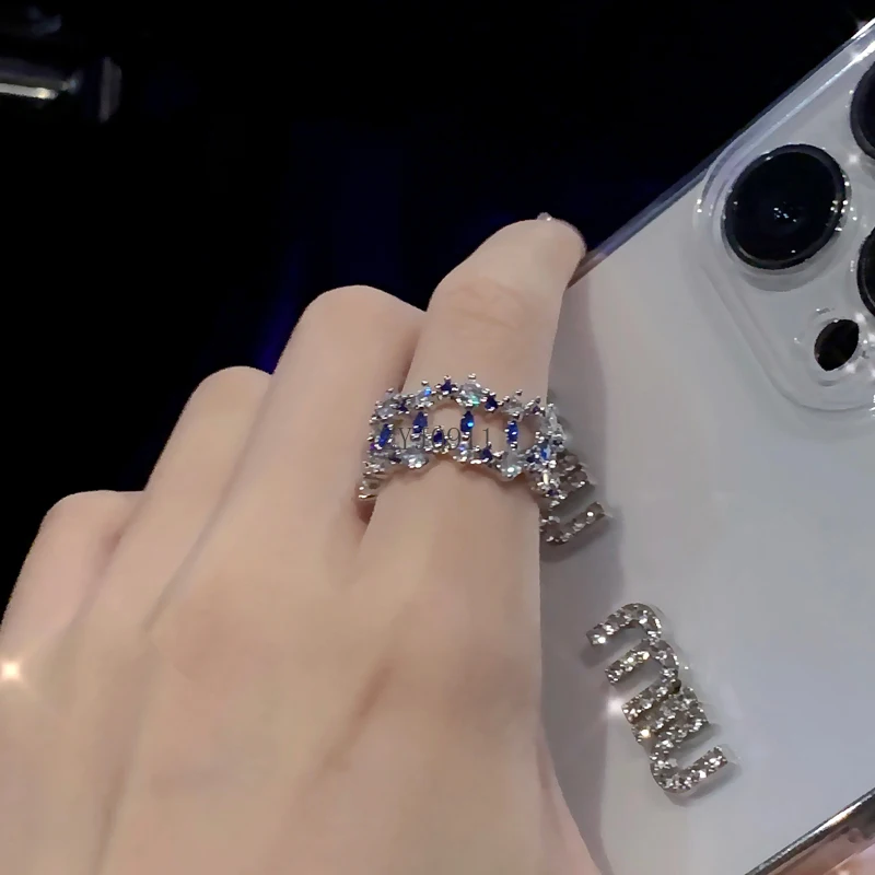 Cincin berlian berongga zirkon biru indah mewah ringan cincin jari telunjuk unik bermutu tinggi