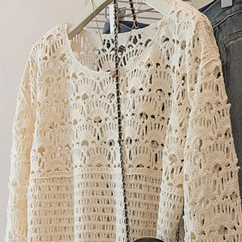 EWQ sweter z długim rękawem O-neck cały mecz bluzka z filtrem przeciwsłonecznym 2025 wiosna lato jednolity kolor prosta damska koszula Oversize 27X2860