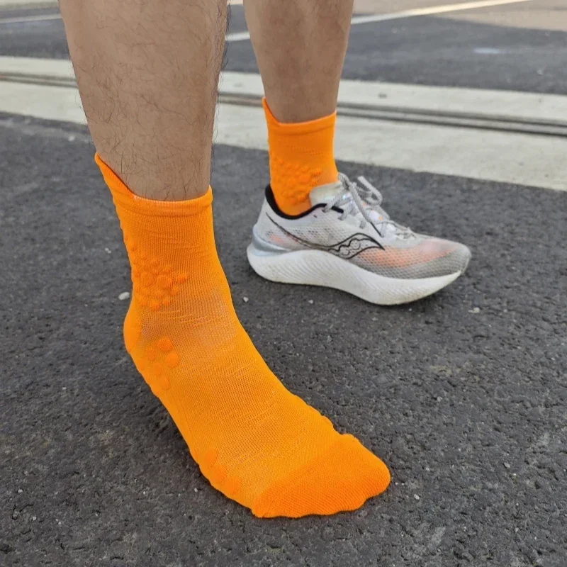 Chaussettes de course professionnelles Marathon Trail pour hommes et femmes, bas d'entraînement, chaussettes épaisses, séchage rapide, sports d'été, fitness, 3 paires