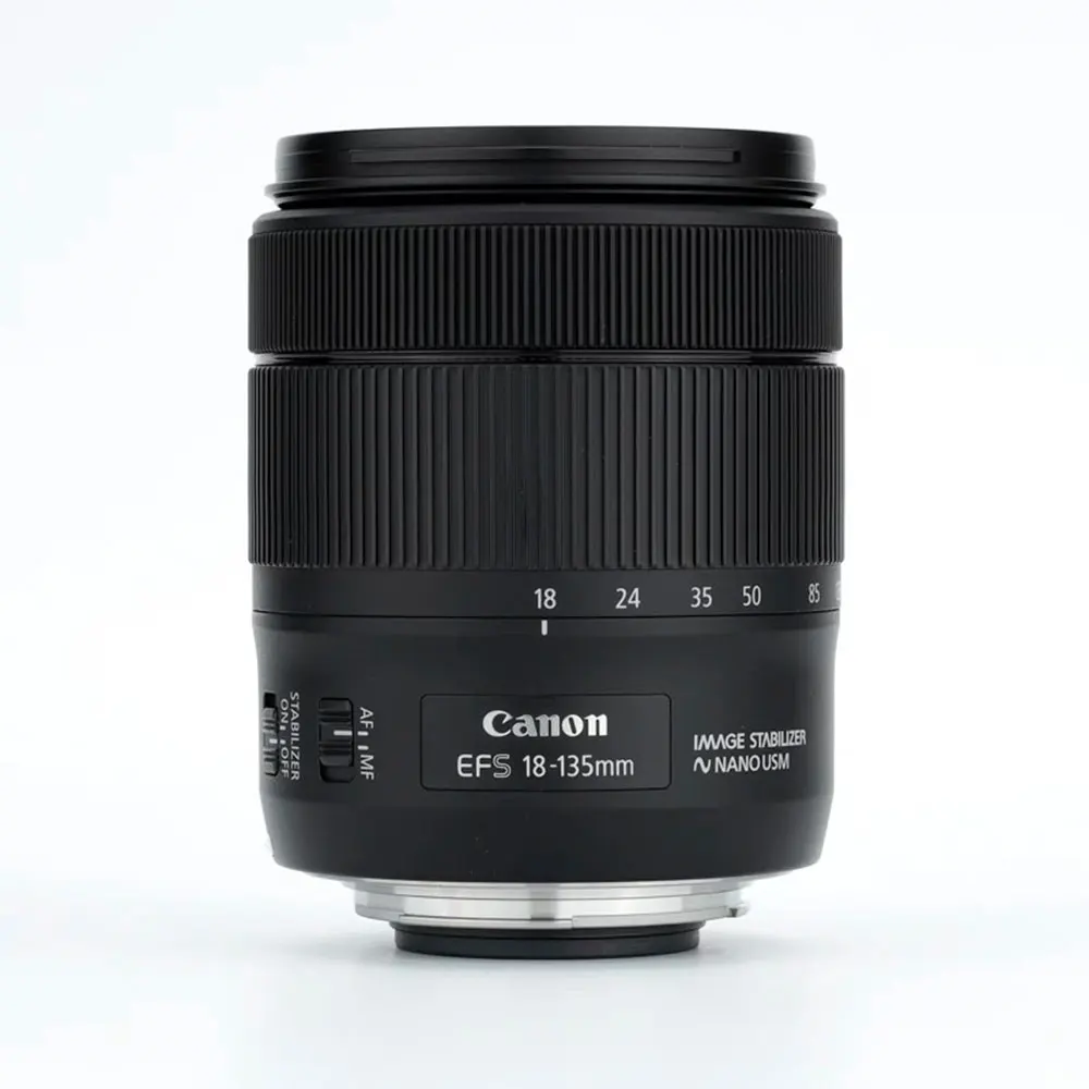 Canon EF-S 18-135mm f/3.5-5.6 IS USM Lens