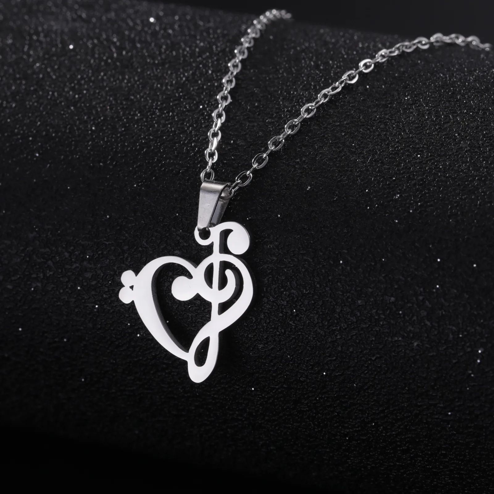 HIPEE Music Note Heart of Treble Clef Pendant Necklace for Women Stainless Steel Music Symbol Necklaces Fashion Jewelry Gift