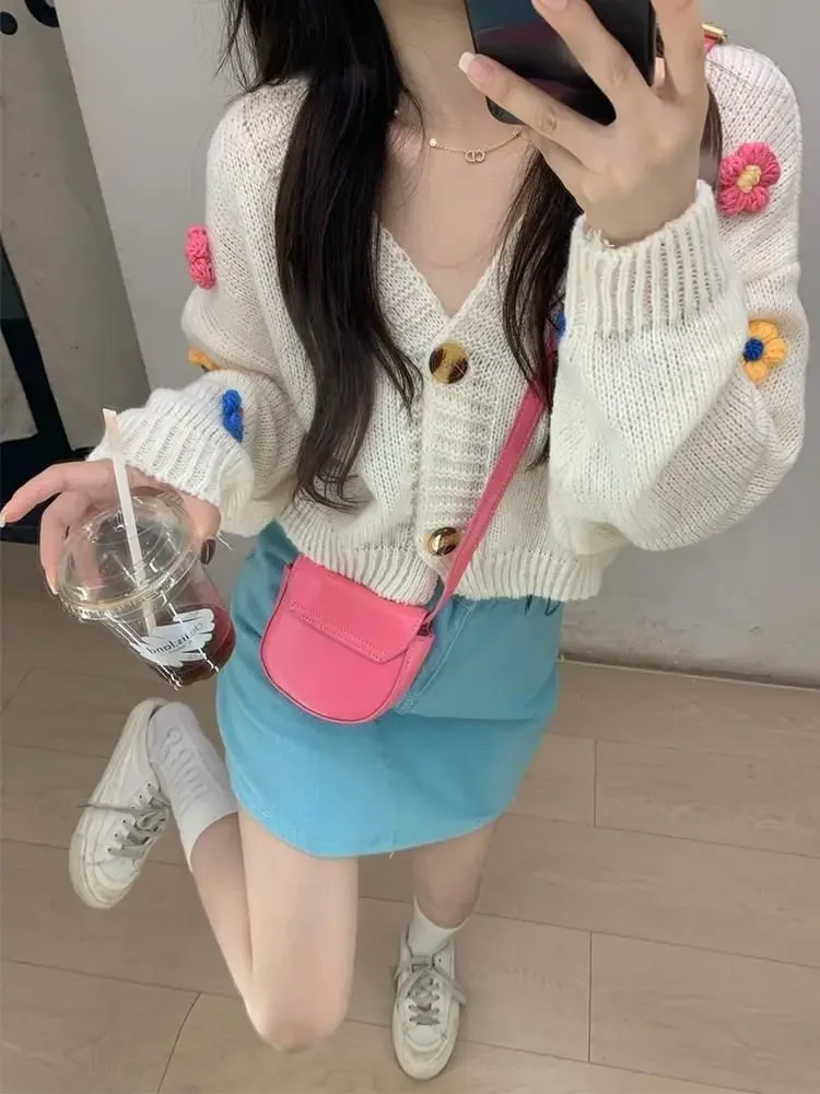 Kawaii Y2K Cropped Cardigan Women Harajuku Sweet 3D Flower Knitted Sweater Korean V-neck All-match Tops Aesthetic 2000s