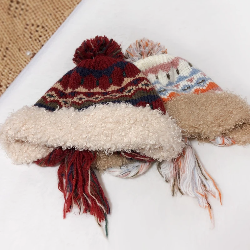 Новый этнический стиль, жаккардовый флисовый теплый пуловер из овечьей шерсти, женская осенне-зимняя уличная вязаная шапка-бомбер с защитой ушей