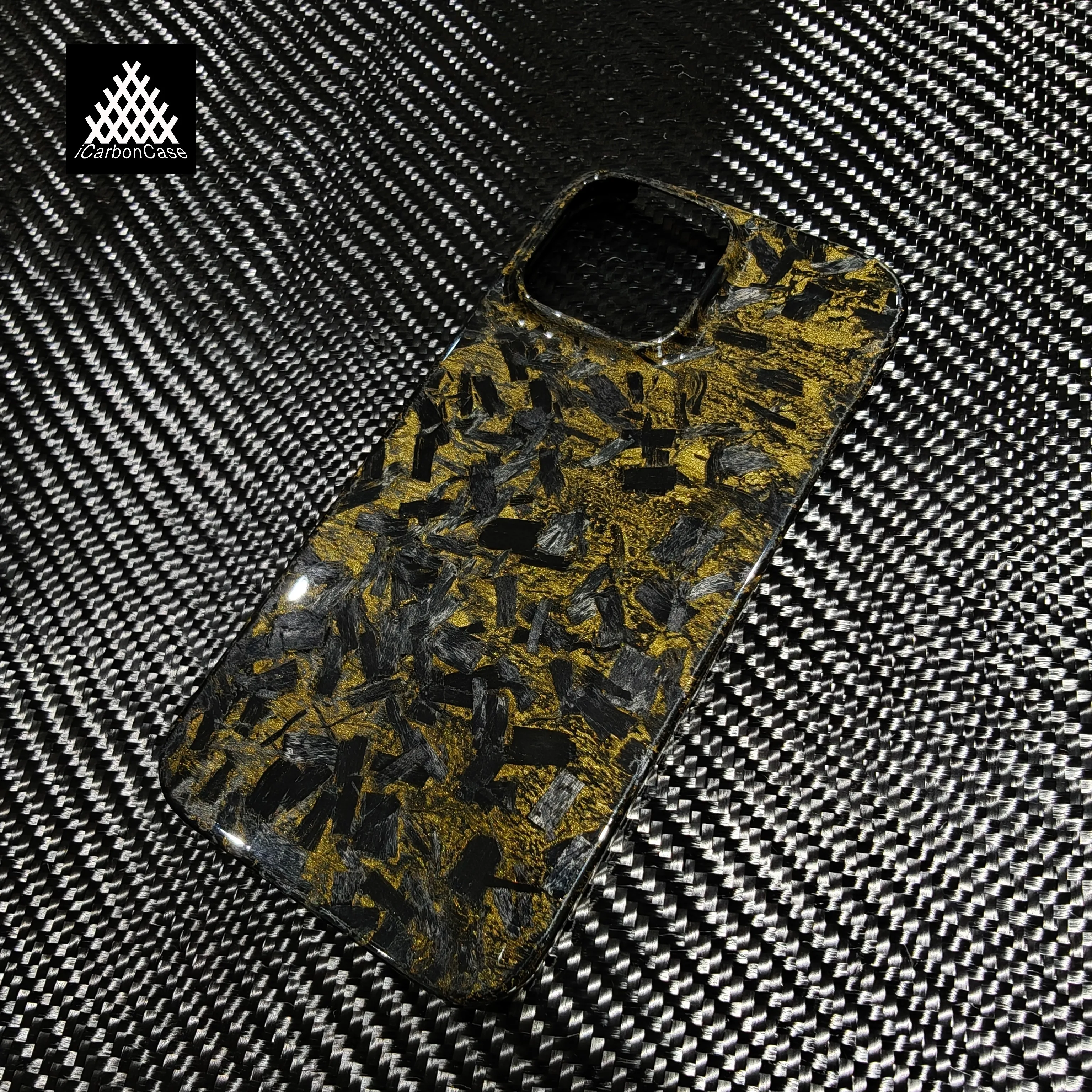 

QuickSand Golden Glossy Real Forged Carbon Fiber Case for 16 Pro Max 16Pro Super Lightweight Luxury Protective Back Phone Cover