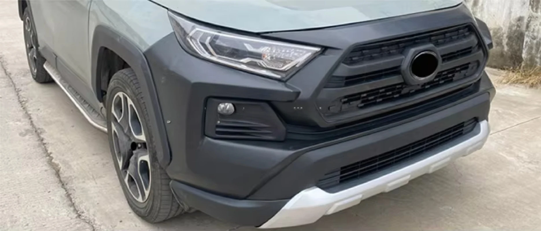 Competitive Price Auto Body Parts 2020 RAVV4 Body Kit 5