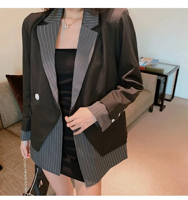 

Insozkdg Retro Women Fake Two-piece Striped Stitching Suit Jacket 2024 Spring Autumn Niche Design Sense Suit Top Women Clothing