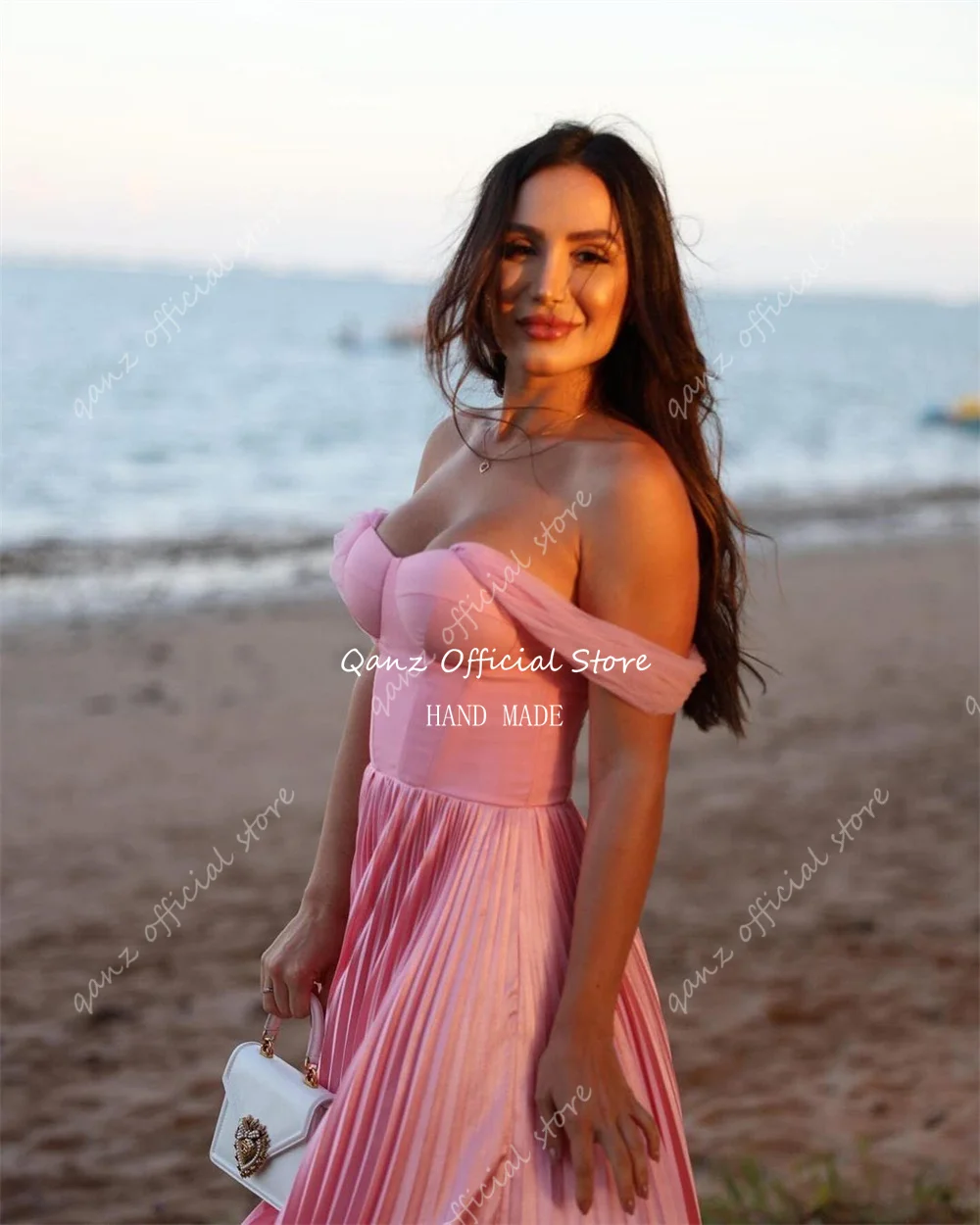 Qanz Beach Pink Satin Evening Dresses Off The Shoulder Long A Line Pleat Vestidos De Gala Wedding Party Dress Customized