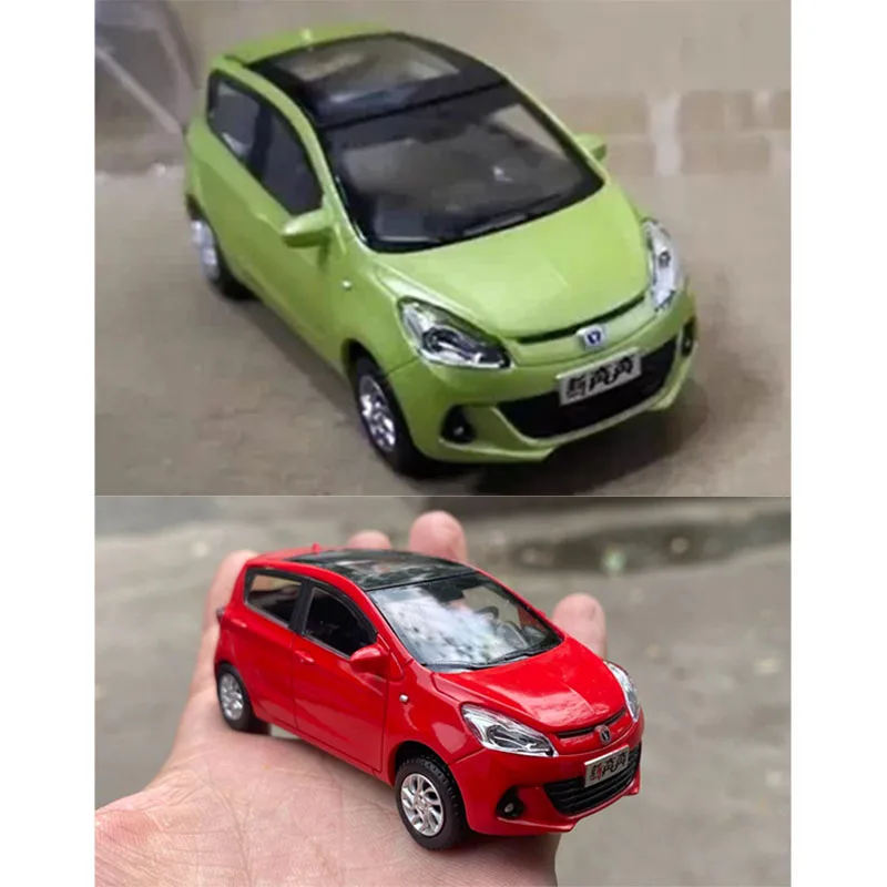 

Original 1/43 Scale Benni Mini Plastic Simulation Car Model Static Collection Decorated Holiday Toys Souvenir Gift