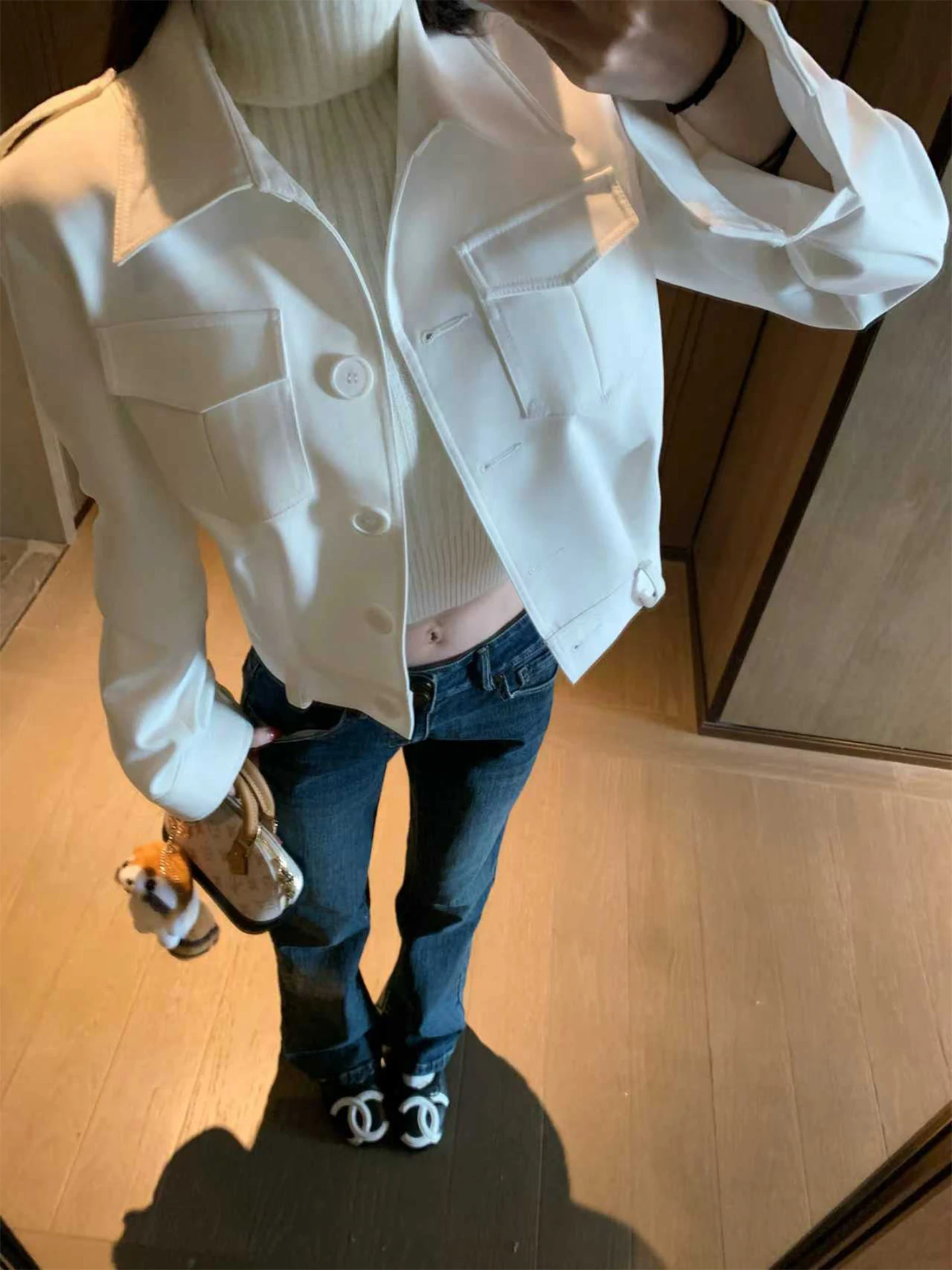 

White ort Jaet Women's Korean Sle Collar Versatile oulder Length Faux Leather Cotton Blend Long Sve Button up