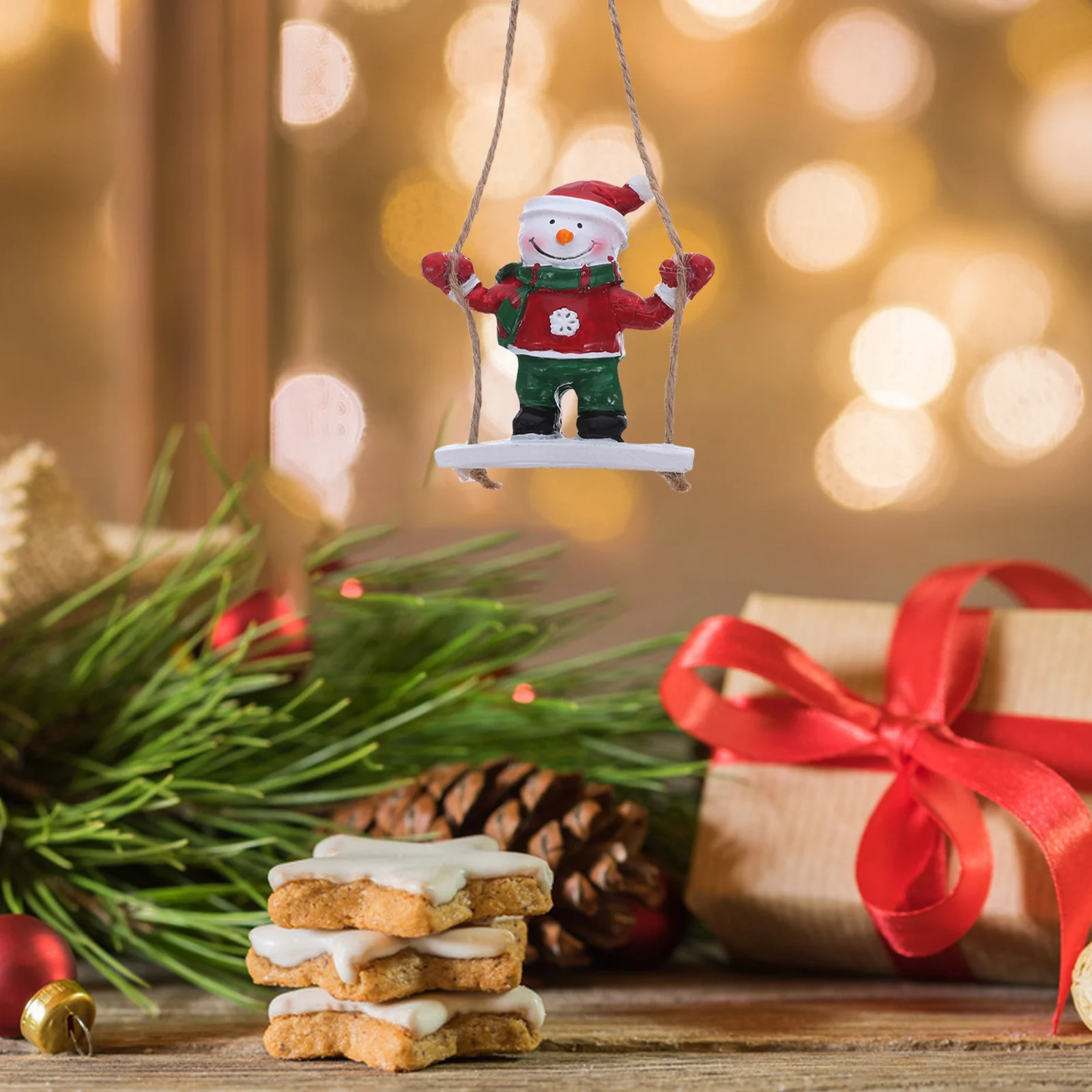 

Christmas Tree Decorations Festive Resin Swing Ornaments DIY Holiday Hanging Snowman Figurines Lightweight Tree for Home