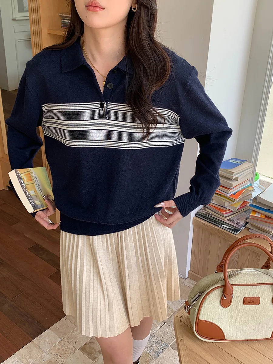 Sweter longgar lengan panjang kerah bergaris kasual wanita musim gugur dan musim dingin