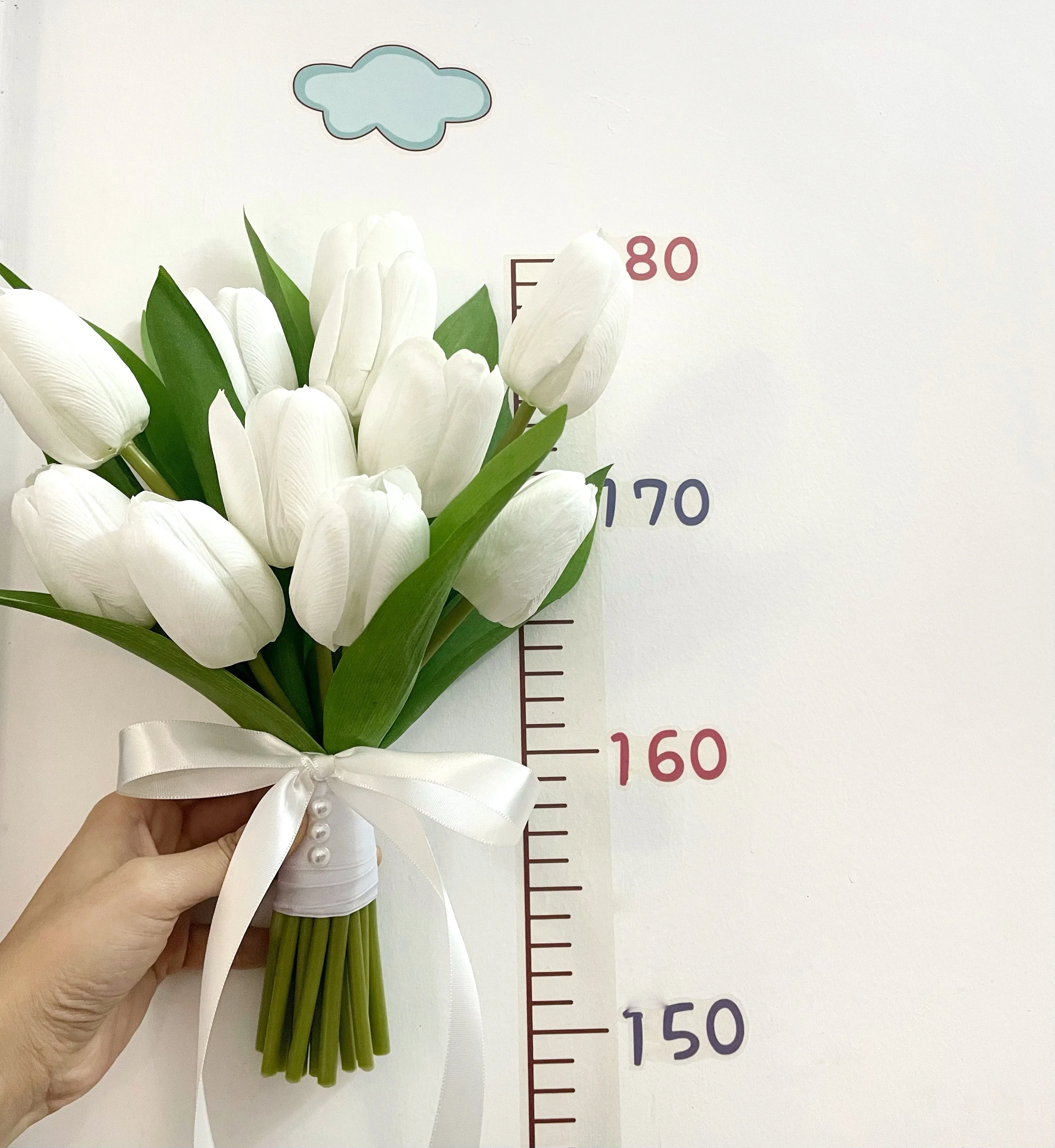 Ramo de flores de boda de imitación clásica, flor de novia de tulipán blanco, flor de retención, flor de seda, nuevo, 2024, WB170