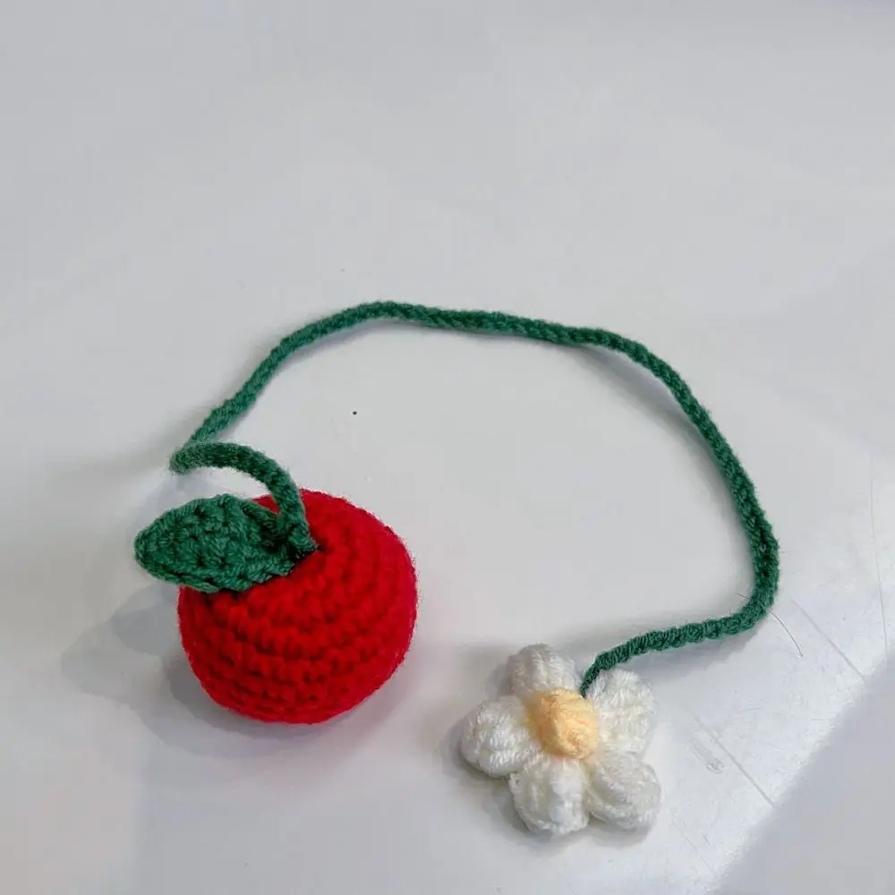 

INS Handmade Knitted Bookmark Daisy Flower Unique Floral Pendants Belt Page Marker Crochet Book Marker Ornaments
