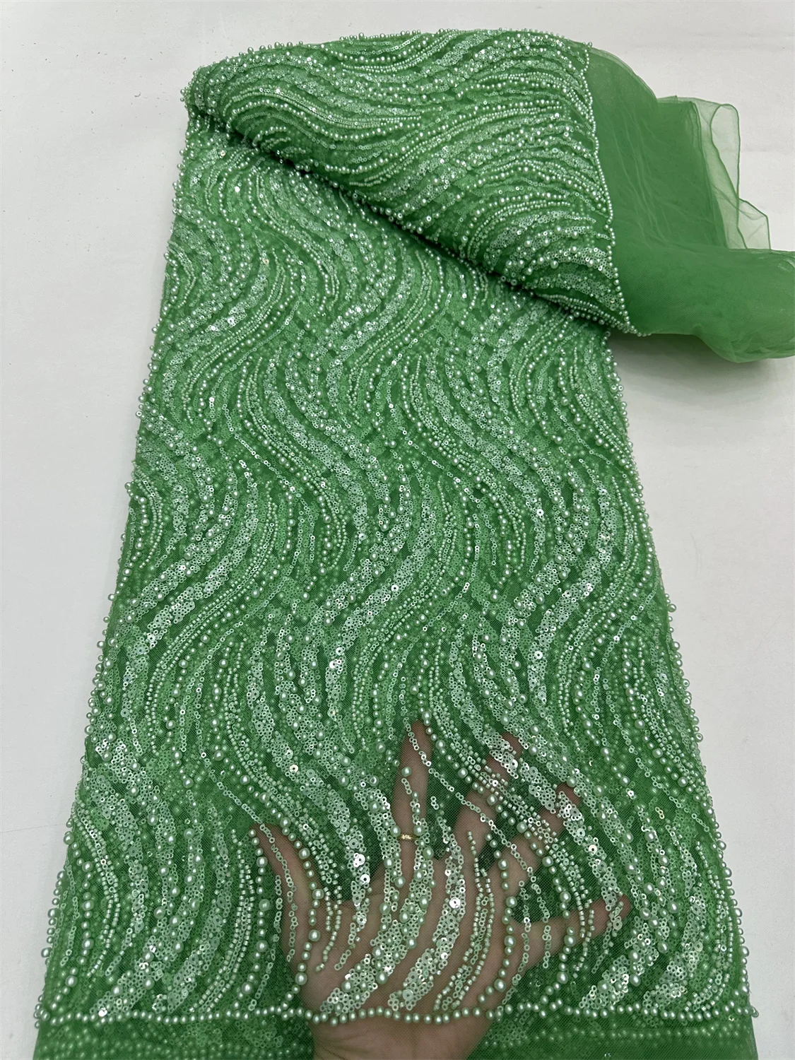 

2025 High Quality French Groom Embroidery Sequins Lace Fabrics Luxury African Beads Lace Fabric For Christmas Sewing