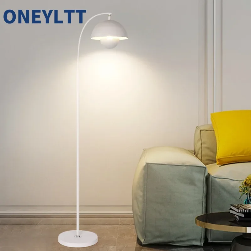 Nordic Black Floor Lamp LED Standing Lamp for Living Room Study Bedroom LED Stand Light Industrial Decor Luminaire Lamp