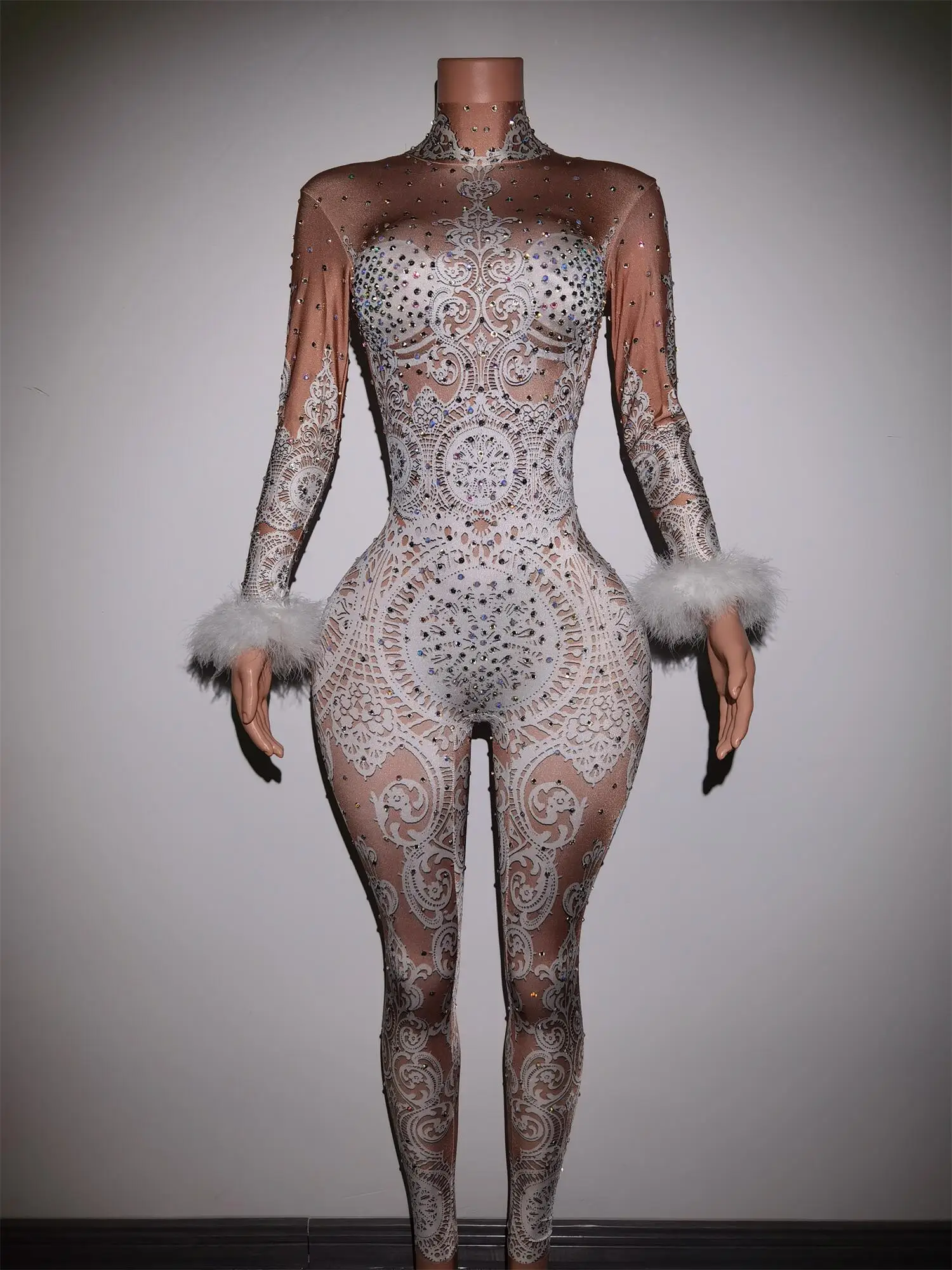 Sexy White Lace Rhinestones Jumpsuit Woman Singer Stage Bodysuit Costume Party Celebrate Unitard Glisten Stones Outfit Baileisi